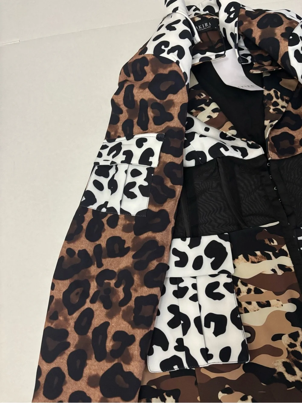 AKIRA BEIBS IN THE TRAP CORSET BLAZER IN PATCHWORK CHEETAH XL - Picture 9 of 13